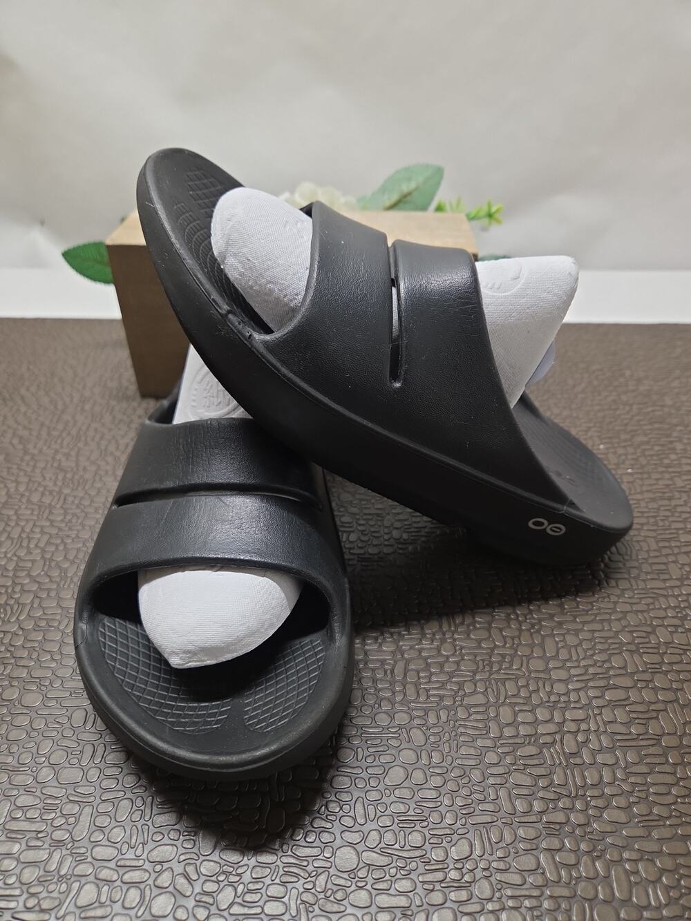 OOFOS Ooahh Sport Unisex Black Slide Slipper Recovery Sandals Sz Men 6 Women 8